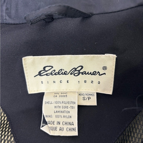 Eddie Bauer Men’s Hooded Rain Jacket - Picture 4 of 8